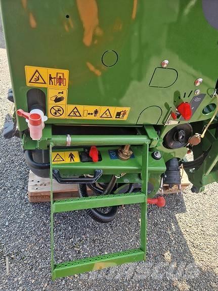 Amazone UF 1201 Itsekulkevat ruiskut