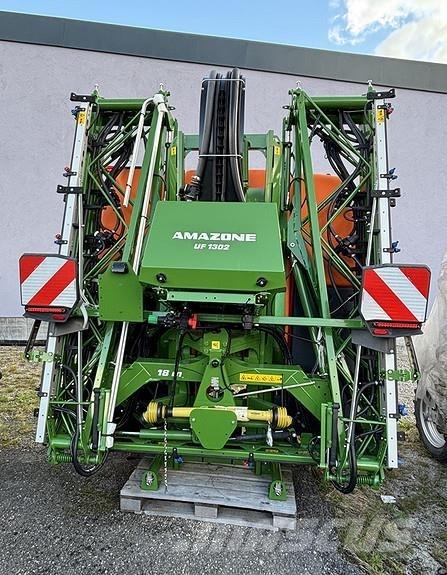 Amazone UF 1302 Itsekulkevat ruiskut