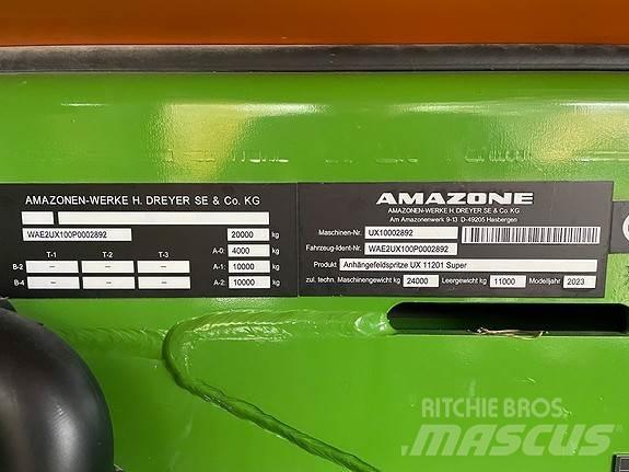 Amazone UX11201 Itsekulkevat ruiskut