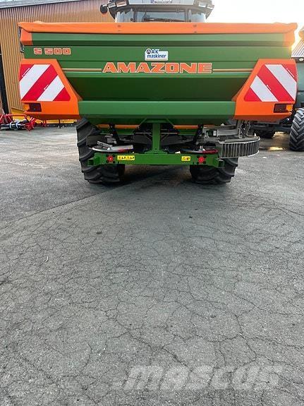 Amazone ZA-M 1501 Lannoitteenlevittimet