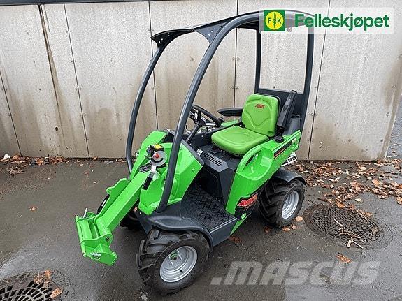 Avant 220 Liukuohjatut kuormaajat