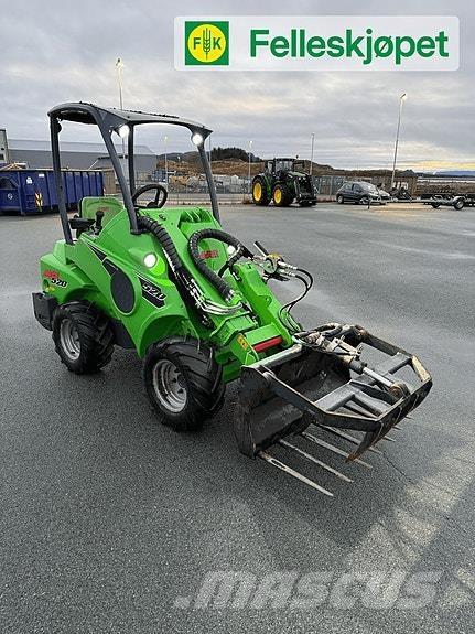 Avant 520 Liukuohjatut kuormaajat