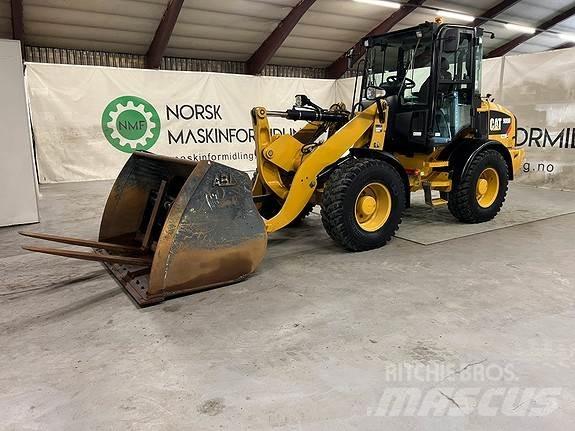 CAT 908M Pyöräkuormaajat