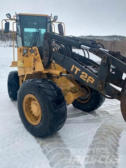 CAT IT28 Pyöräkuormaajat