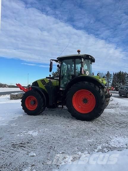 CLAAS Arion 610 Traktorit