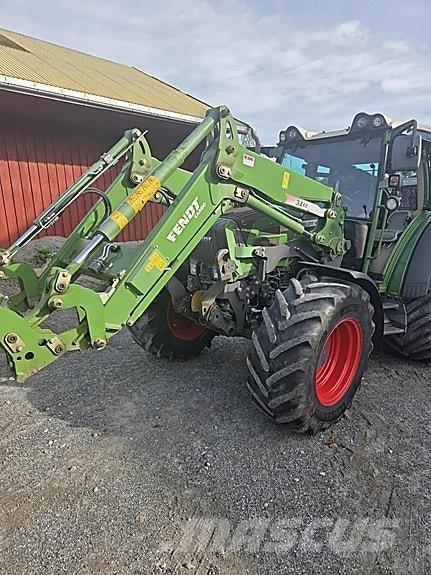 Fendt 211 Traktorit
