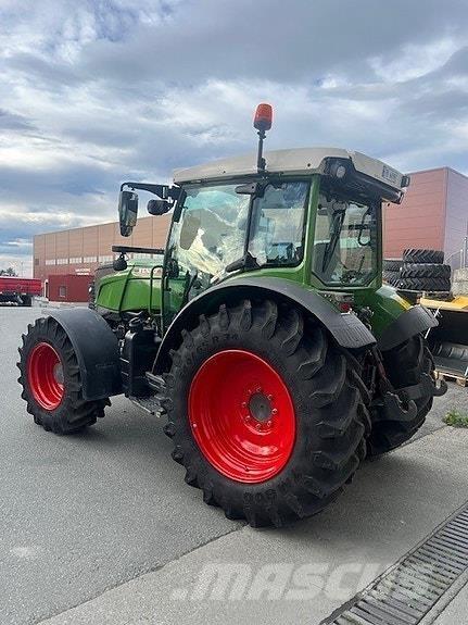 Fendt 211 Traktorit