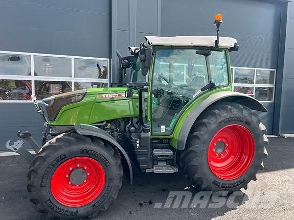 Fendt 211 Profi+ Traktorit