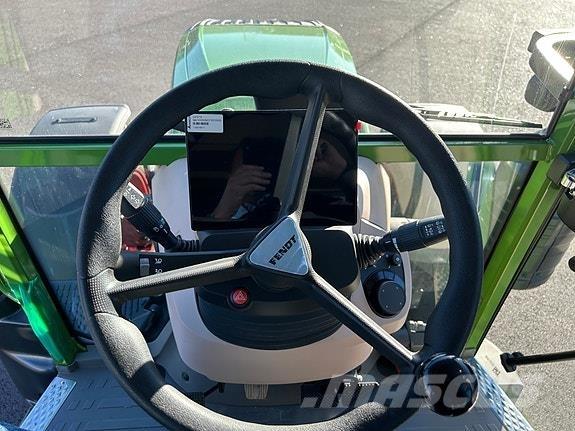 Fendt 211 Profi Traktorit