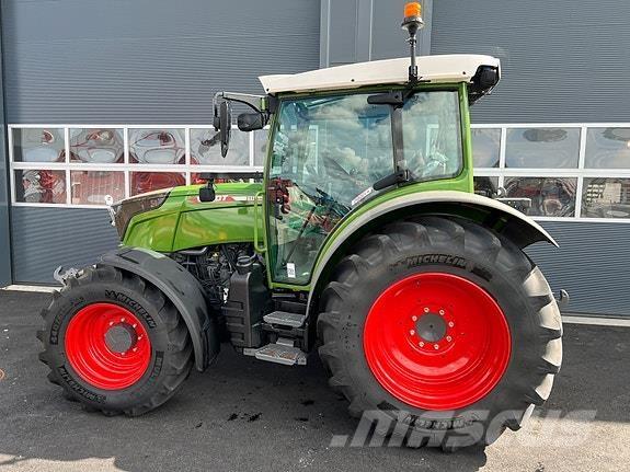 Fendt 211 Profi+ Traktorit