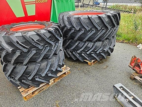 Fendt 300 Traktorit
