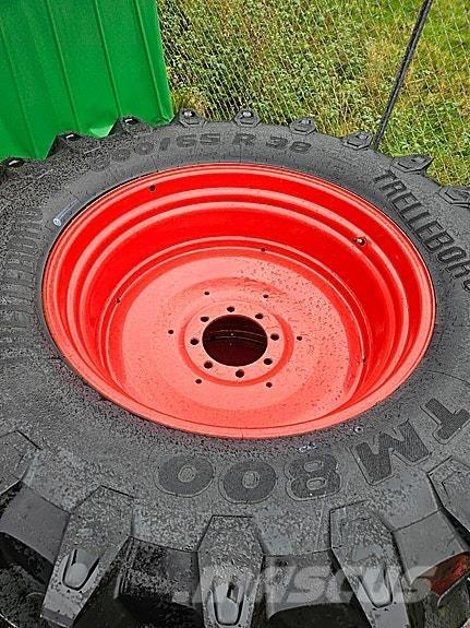 Fendt 300 Traktorit