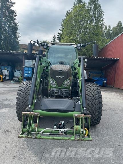 Fendt 516 Traktorit