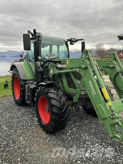Fendt 516 Traktorit