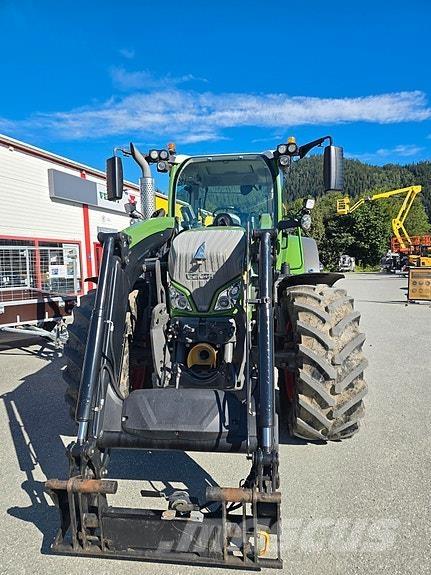 Fendt 516 Profi + Traktorit