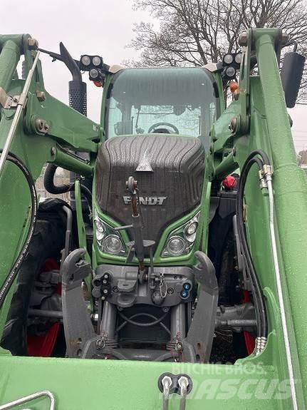 Fendt 718 Traktorit