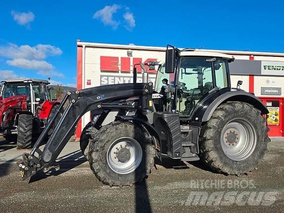 Fendt 724 S4 Profi Traktorit