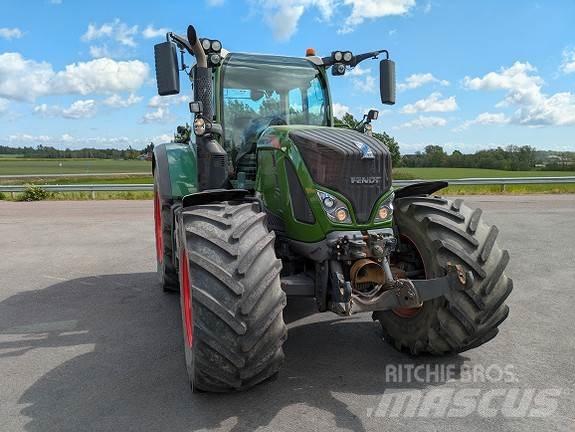 Fendt 724 S4 Vario Traktorit