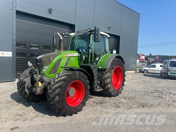 Fendt 724 VARIO Traktorit