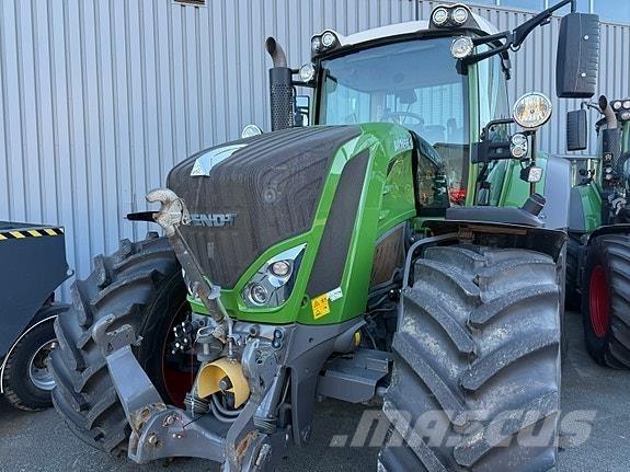 Fendt 828 Vario Traktorit