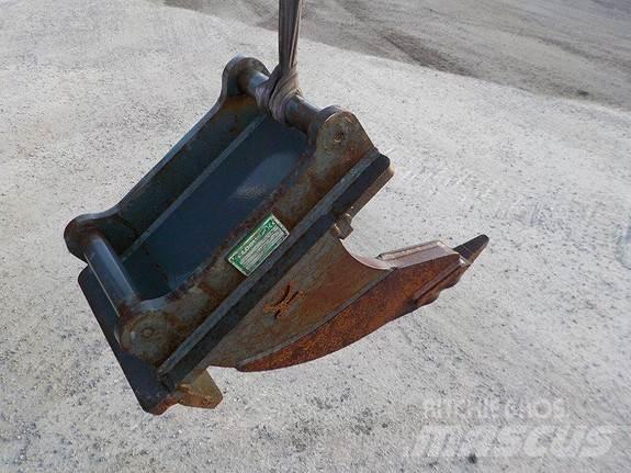 Globus S-50 ripper Muut