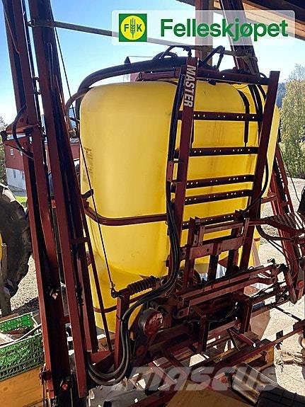 Hardi Master 1000 Itsekulkevat ruiskut