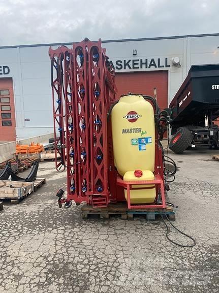 Hardi Master 1200 Itsekulkevat ruiskut
