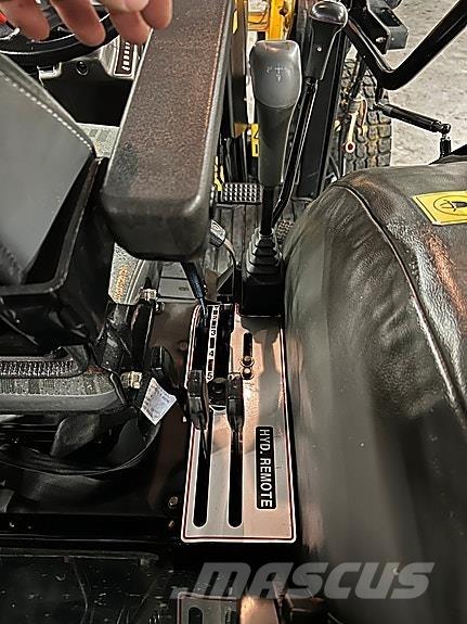 JCB 360 Traktorit