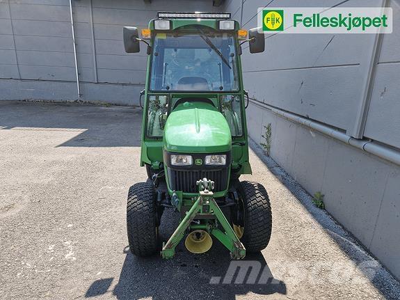 John Deere 2032R Traktorit