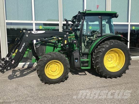 John Deere 5100M Traktorit