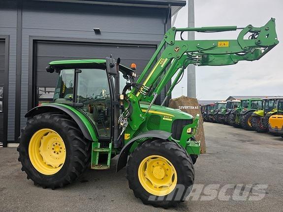 John Deere 5100R Traktorit