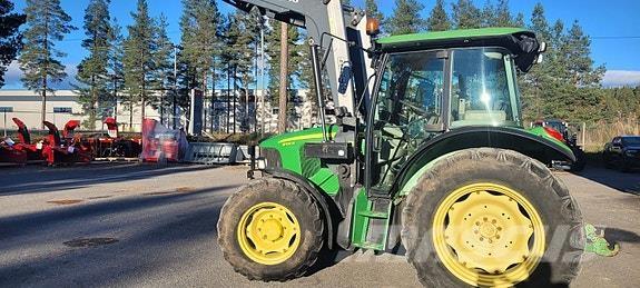 John Deere 5100R Traktorit