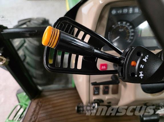 John Deere 5720 Traktorit