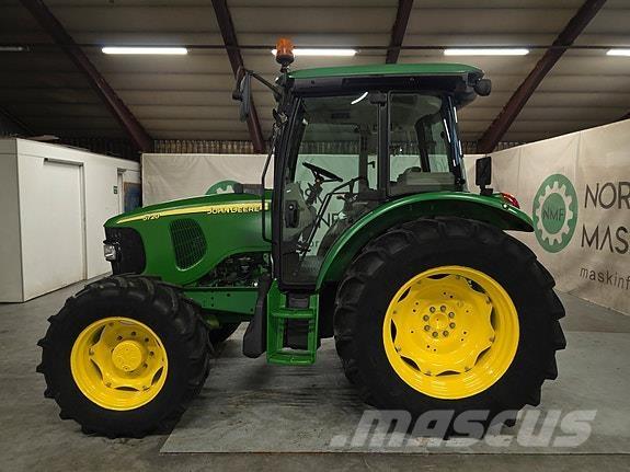 John Deere 5720 Traktorit