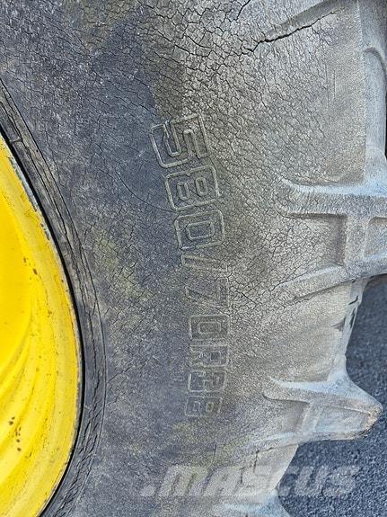 John Deere 6125R Traktorit