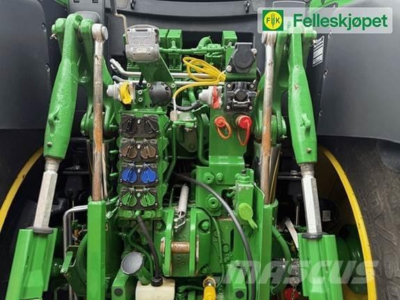 John Deere 6155R Traktorit