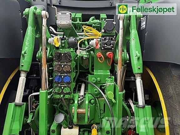 John Deere 6155R Traktorit