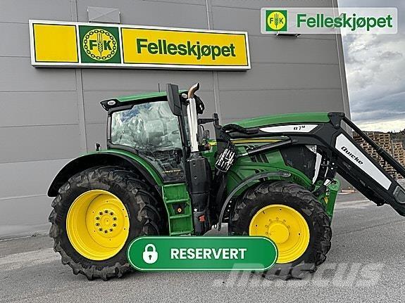 John Deere 6215R Traktorit