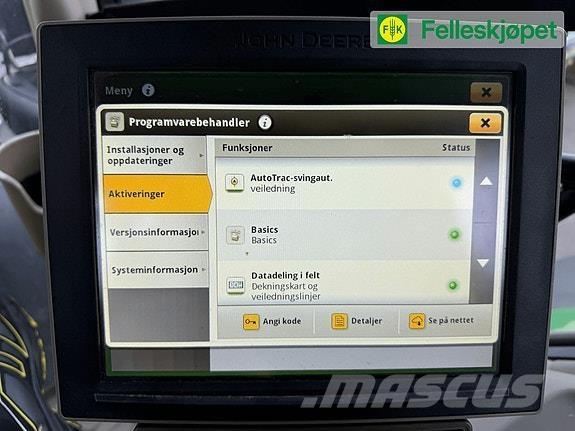 John Deere 6R 215 Traktorit