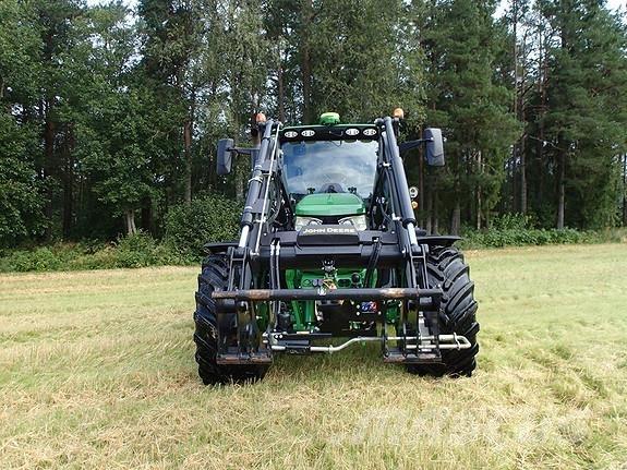 John Deere 6R150 Traktorit