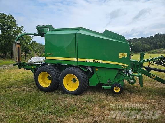 John Deere 744 Pyöröpaalaimet
