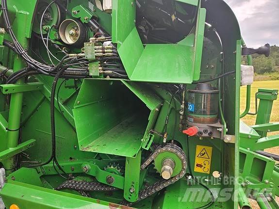 John Deere 744 Pyöröpaalaimet