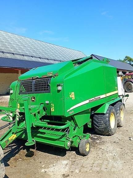 John Deere 744 Pyöröpaalaimet