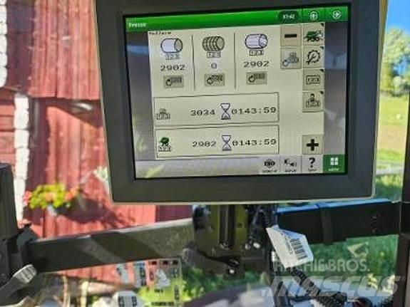 John Deere C441R Pyöröpaalaimet