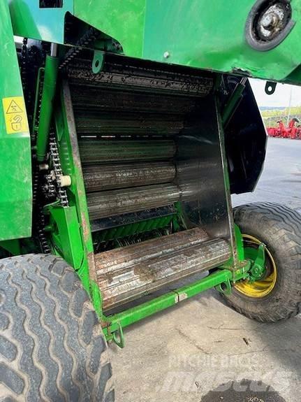 John Deere F441 Pyöröpaalaimet