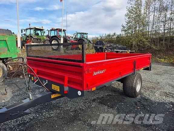 Junkkari J5 Yleisperävaunut