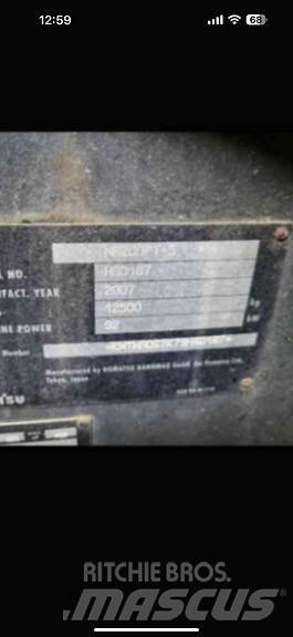 Komatsu WA200 PT Pyöräkuormaajat