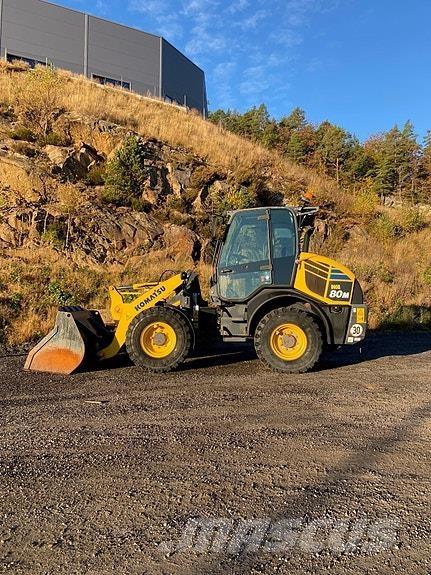 Komatsu WA80M-7 Pyöräkuormaajat