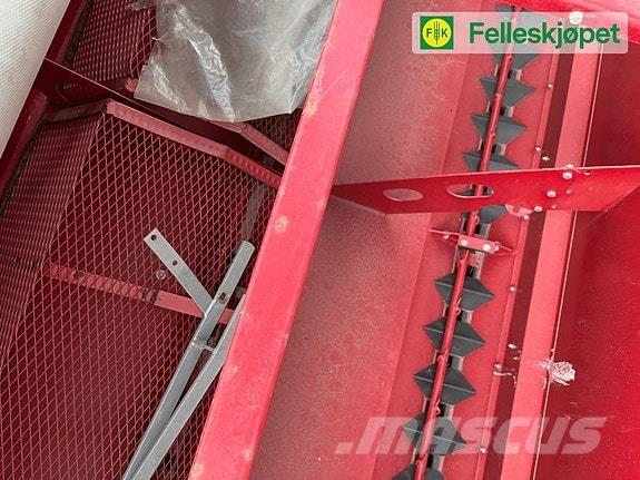 Kongskilde HT 3000 Lannoitteenlevittimet