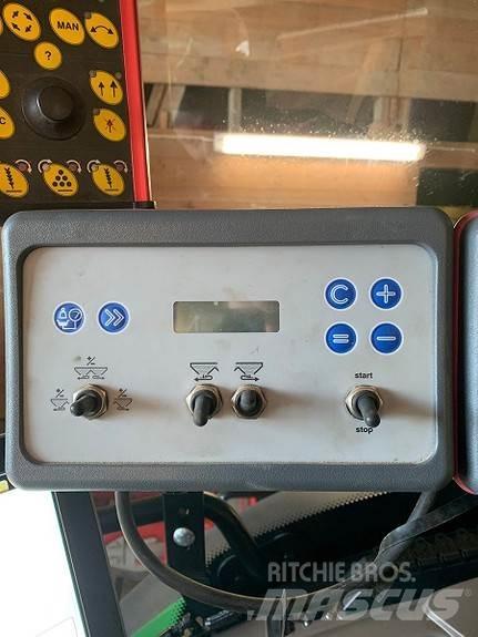 Kverneland CL Lannoitteenlevittimet